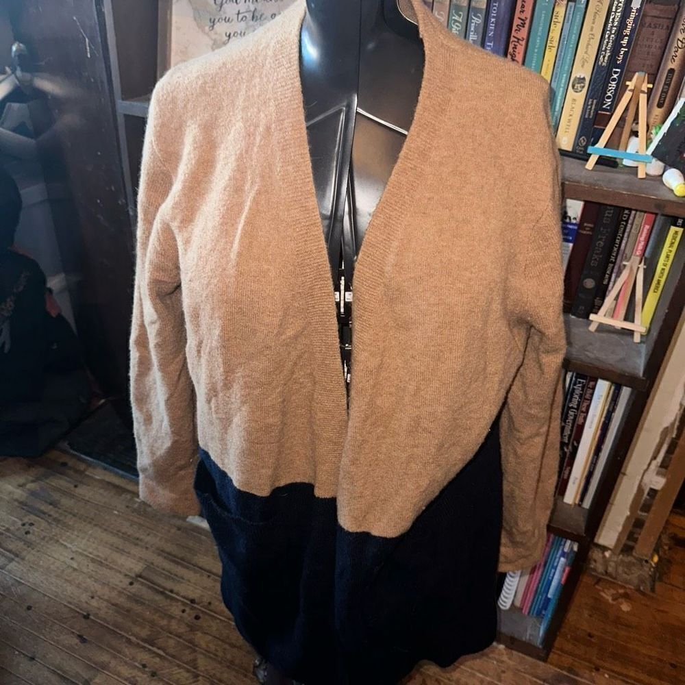 Madewell wool alpaca blend tan & black color block Allison cardigan
